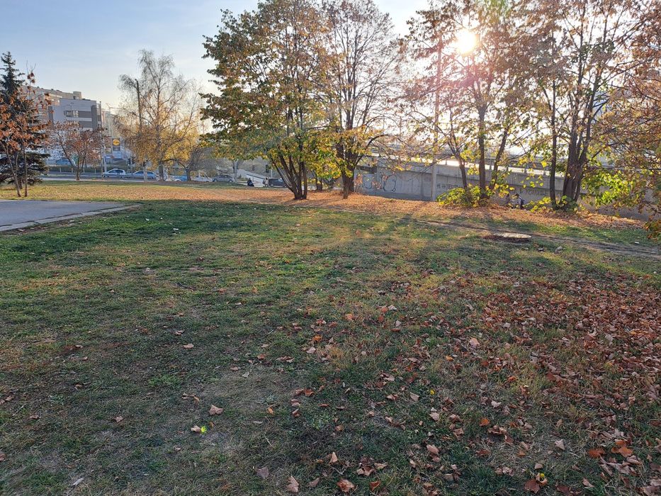 Парцел под наем в Младост1