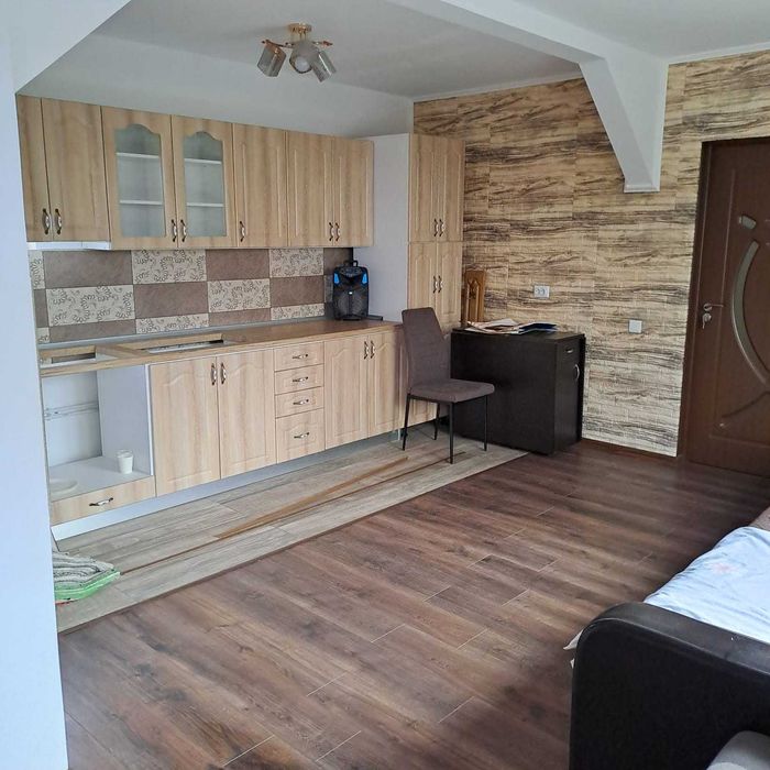 Casă de vânzare.vadu pașii ,teren 700m,100 000 euro