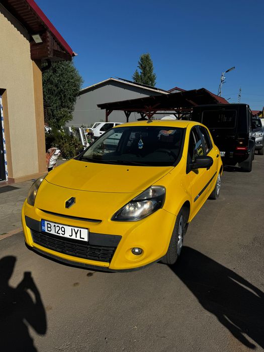 RENAULT Clio