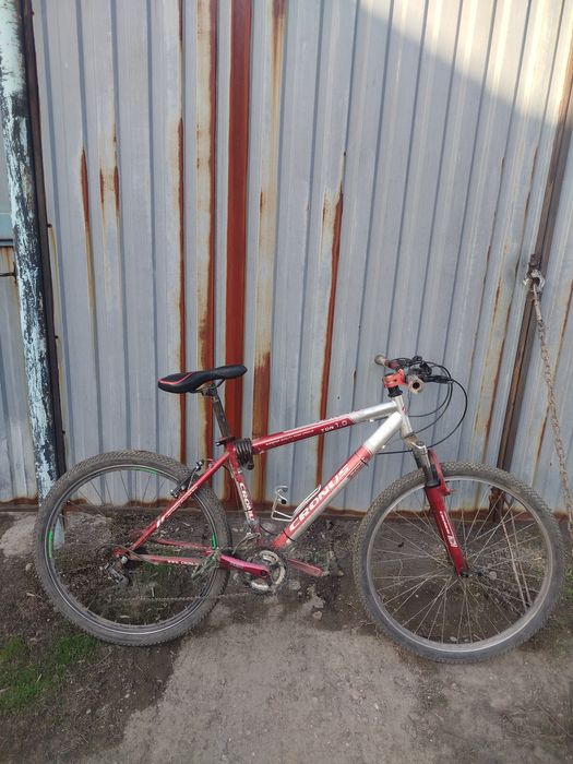 На продаже велосипед Cronus