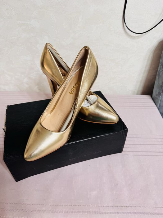 Женстке туфли Larosa