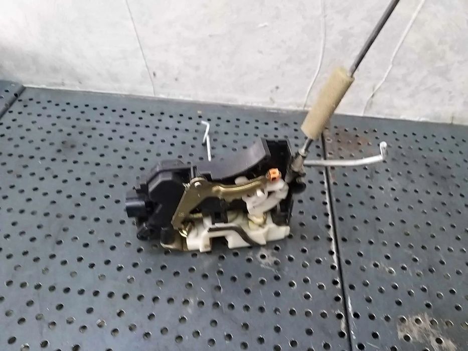 Broasca usa dreapta fata mitsubishi outlander 1 cuw
