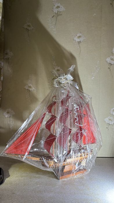 Продам модель  корабля