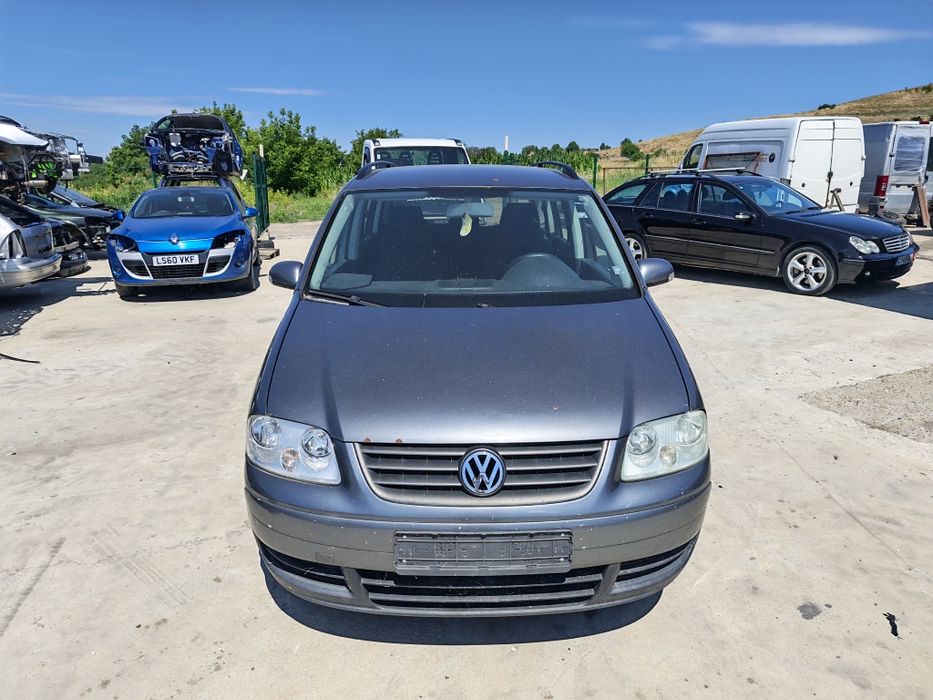 Volkswagen Touran 1.9 TDI 6 ск. На части