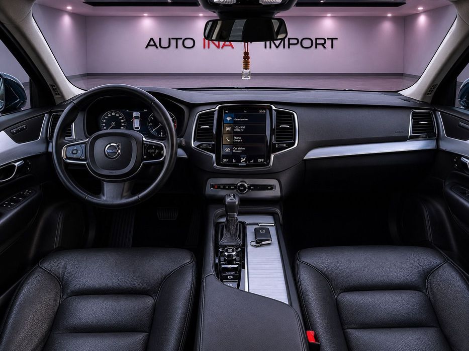 Volvo XC 90 Posibilitate Rate Volvo XC90 D5 7 Locuri, Garanție 12 36