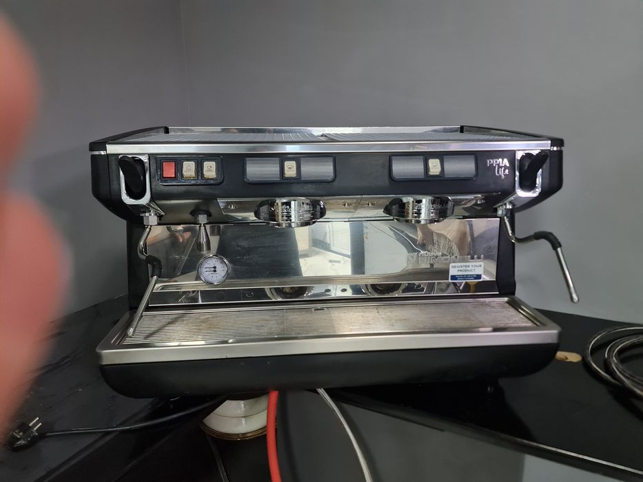 Кофемашинка фирмы simonelli