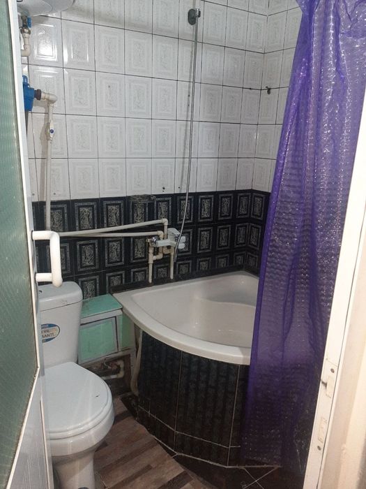 Ijara 3 xonali kvartira Urganch shahar  2 etajda