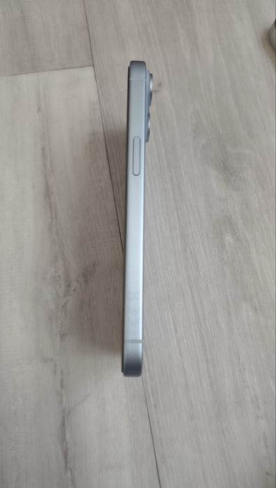 Обменяю свой iphone 15