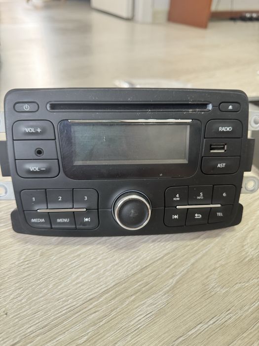 Магнитола на Рено Дастер