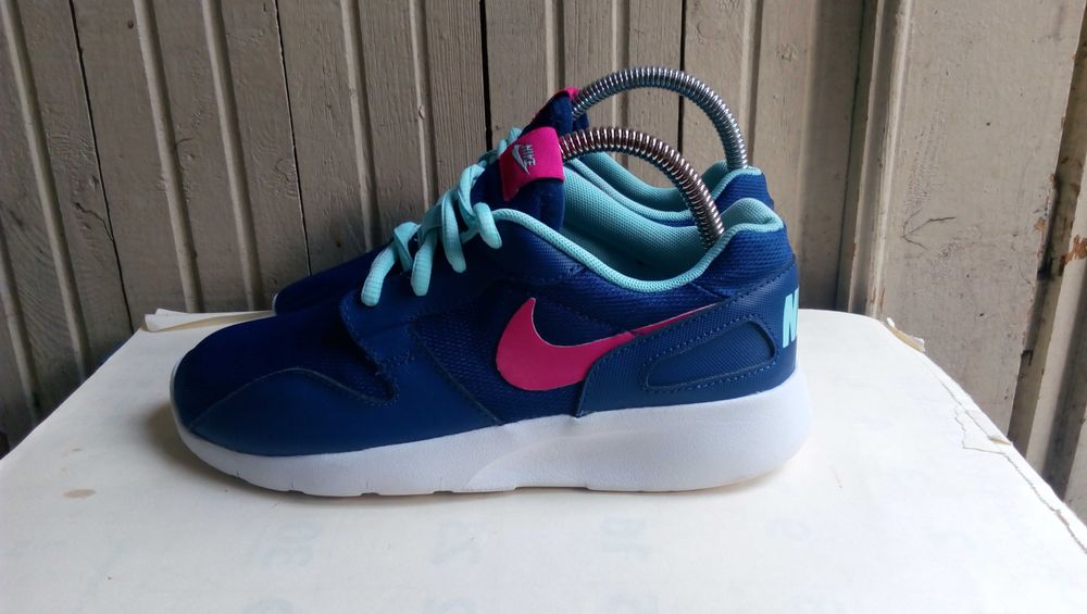 '' Nike Kaishi GS''Оригинални маратонки 37.5 номер