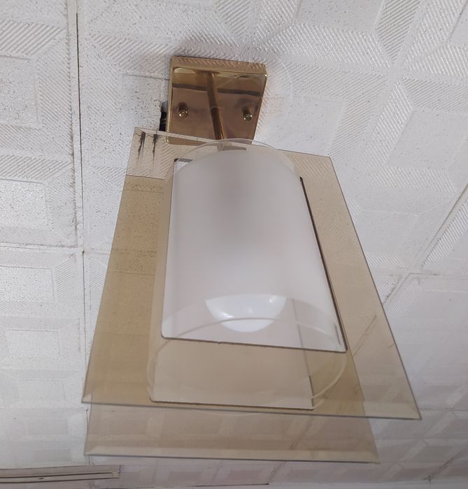 Продам люстры б/у