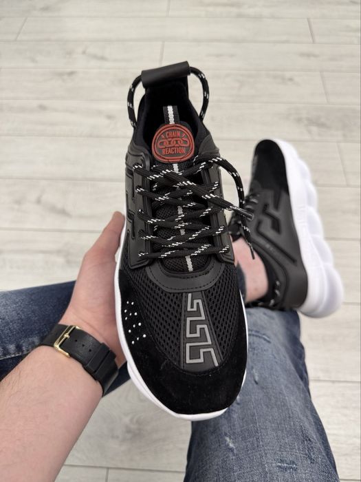 Versace Chain Reaction