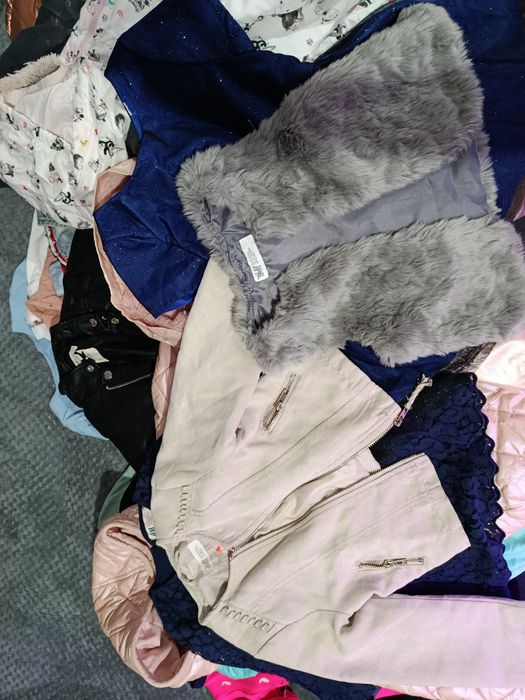 Продам вещи для девочки