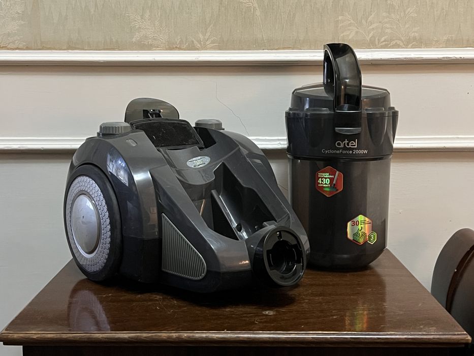Пылесос Artel VCC0220GRY