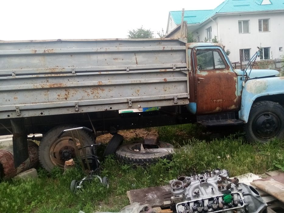 Автомобиль грузовик