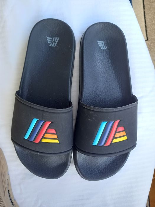 Vand șlapi proveniență Italia