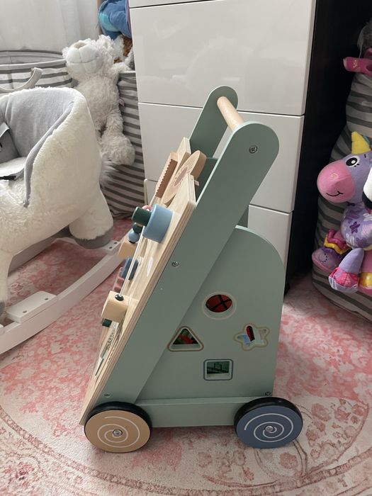 Moni Toys Дървена проходилка Lala