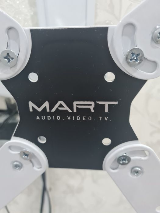 Кронштейн для телевизора