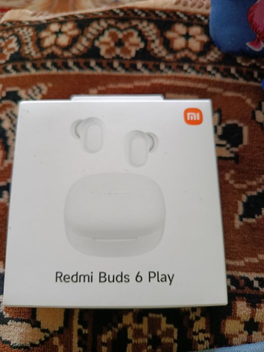 Продам наушники redmi buds 6 play