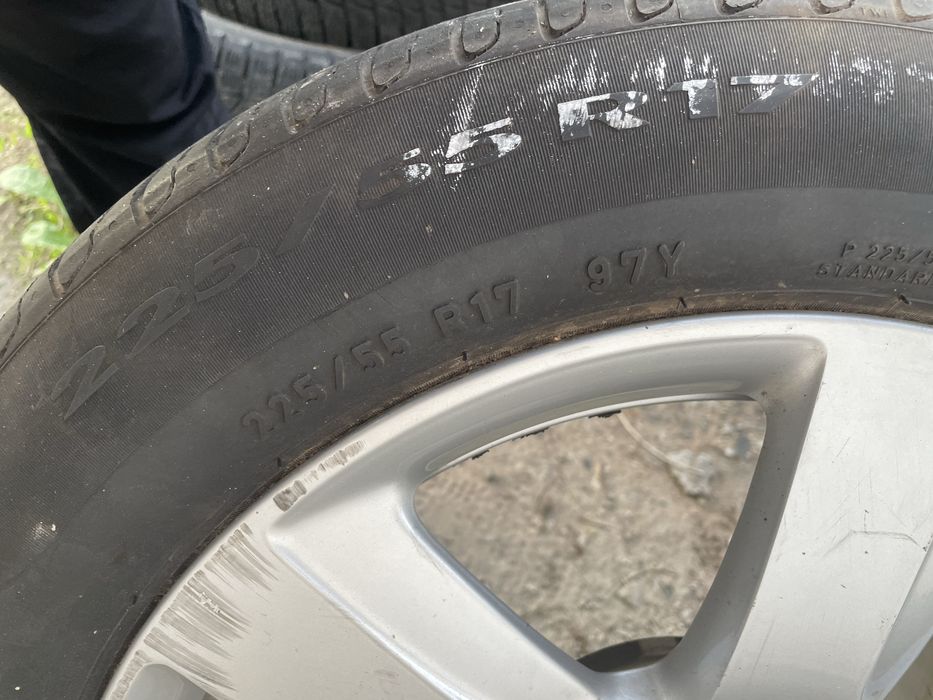 Один диск от ауди р 17 оригинал.