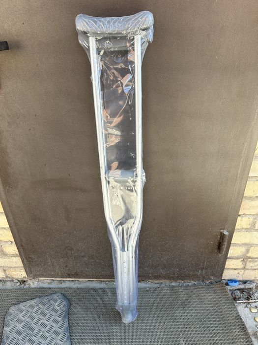 Костыль, трость продам новые