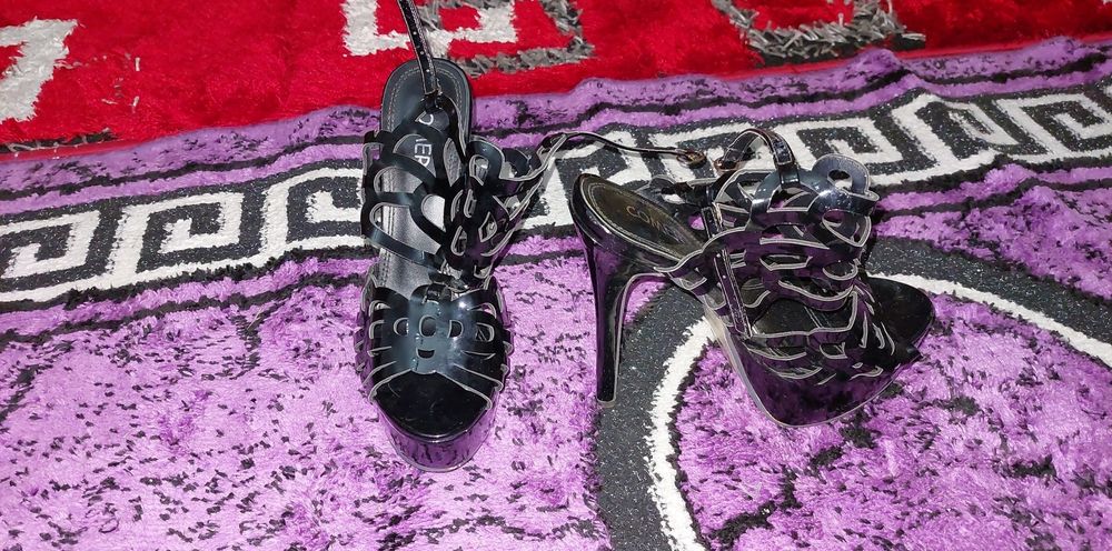 Pantofi Cu Toc Si Platforma