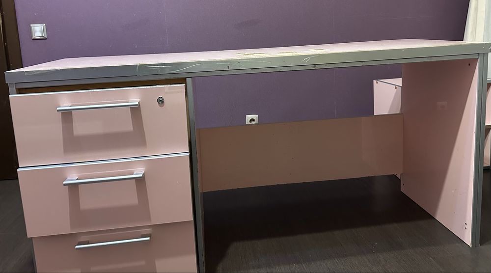 Стол компьютерный