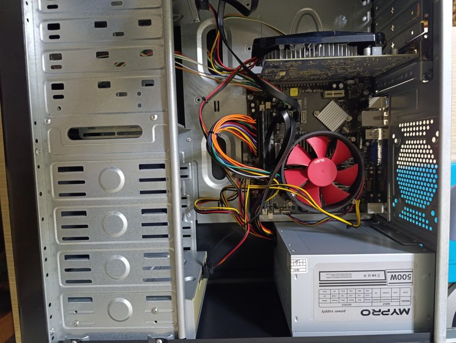 Персональный компьютер+стол