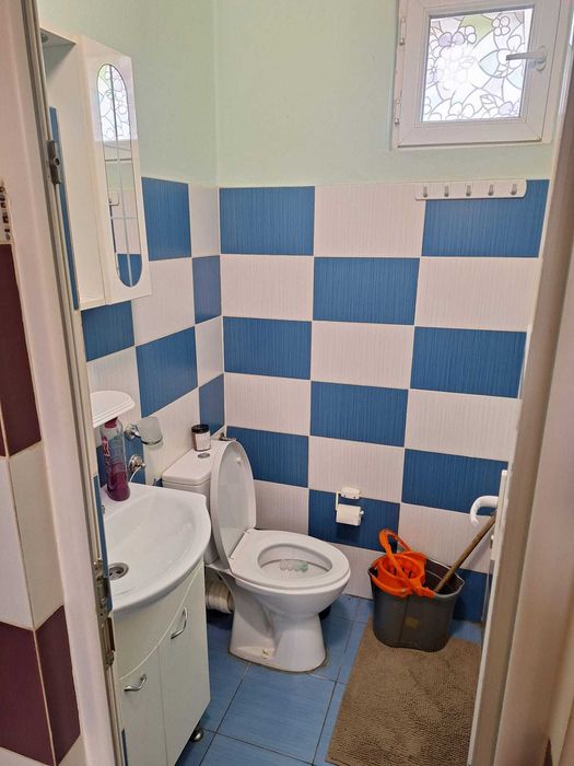 Inchiriez apart.1 Cameră spațios  Zona ultra central (Teatru ) convenabil