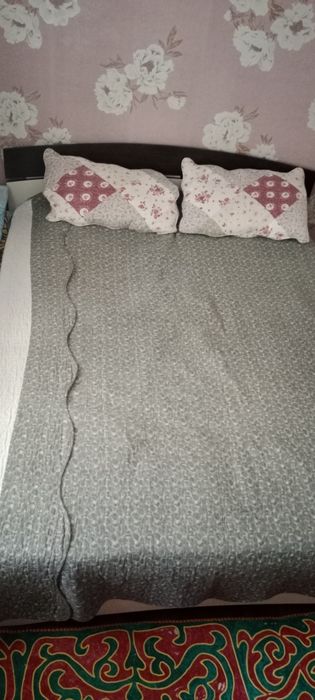 Продам 2-х спальную кровать