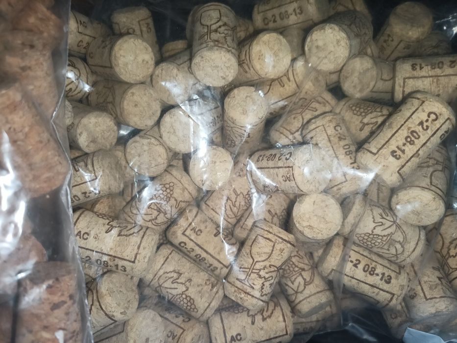 Пробки для виных бутылок