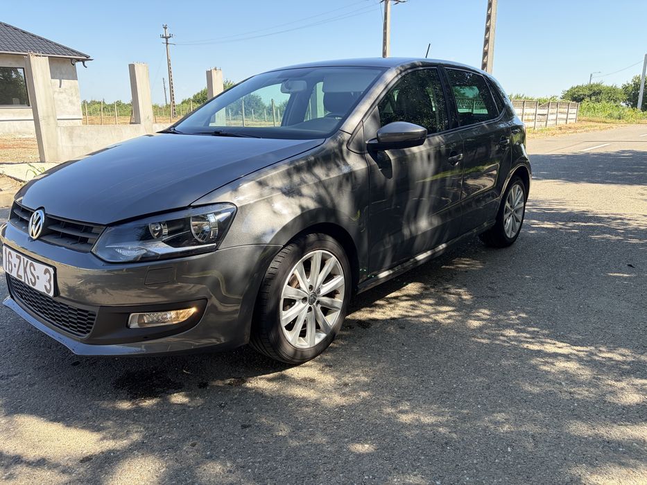 VOLKSWAGEN Polo 2012 — imagine 3