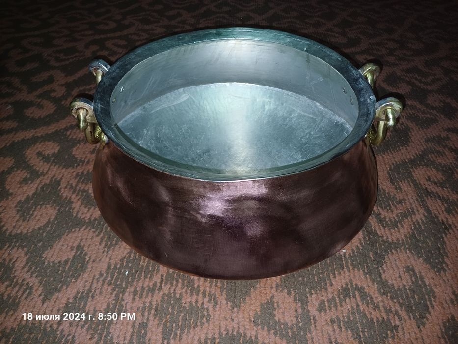 Катта мис козон сотилади