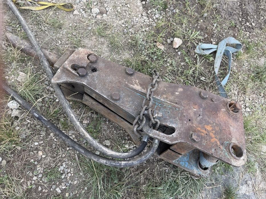 Picon miniexcavtor  greutate 150kg