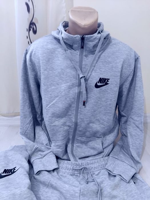 Trening  Nike Adidas format din 3 piese.