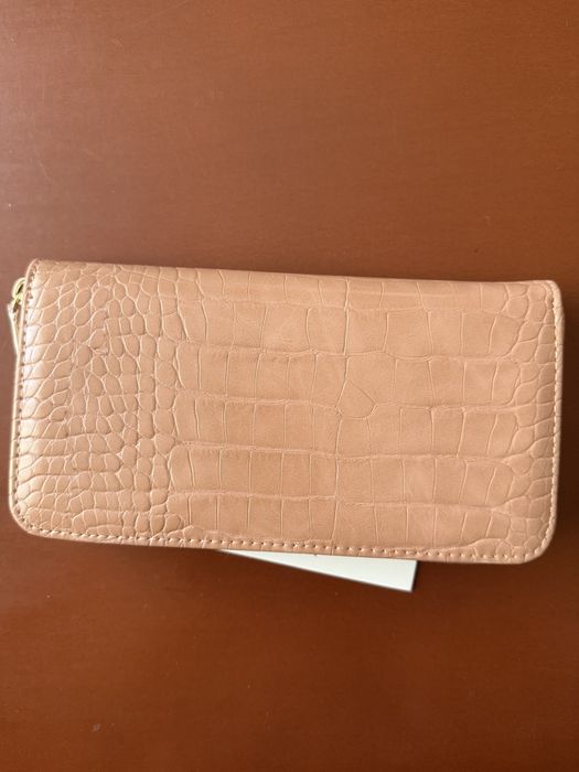 Нови, оригинални портмонета Juicy Couture