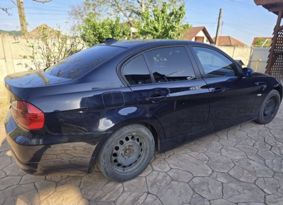 De vanzare. Ingrijita