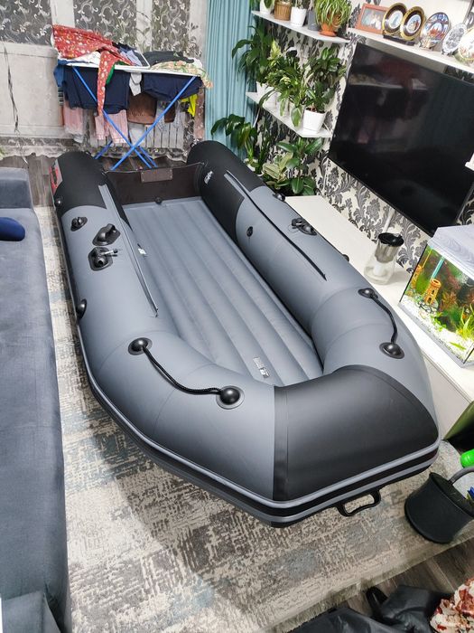 Лодка ПВХ с лодочным мотором