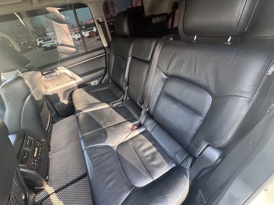 Аренда авто с водителем