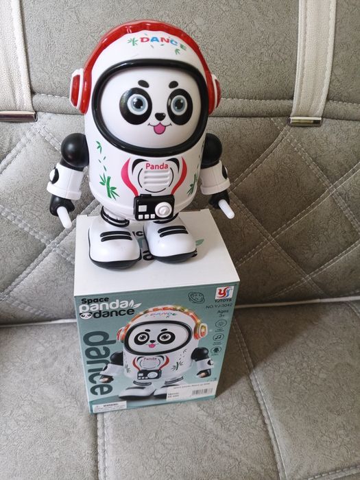 Музыкальная игрушка панда космонавт