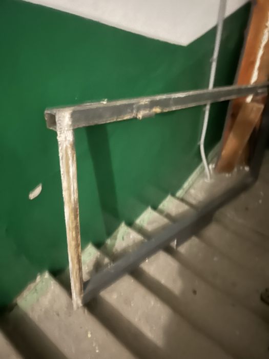 Дверь железная