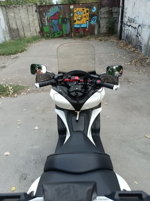 Honda SilverWing GT600