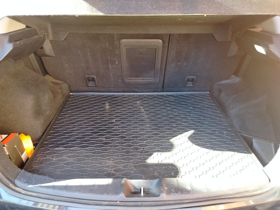 Vând Mitsubishi ASX