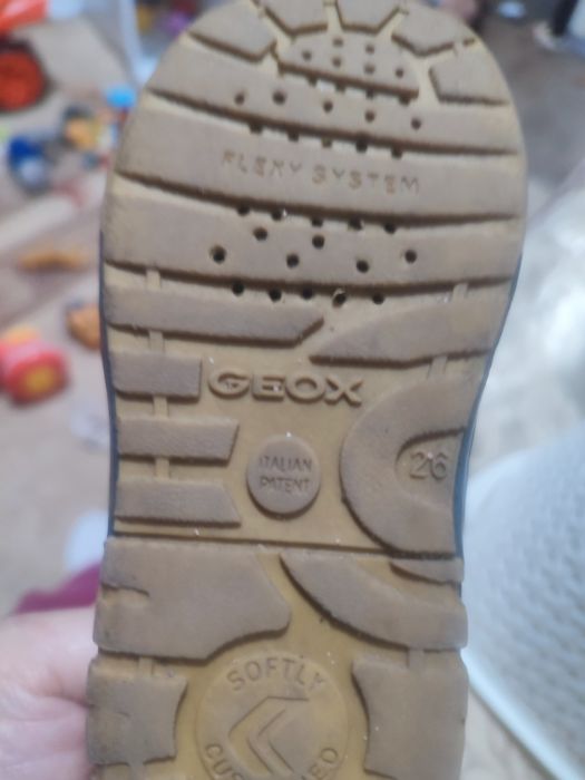 Обувь фирменная на мальчика