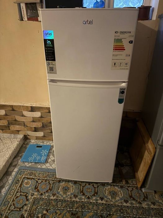 Продаётся новый холодильник