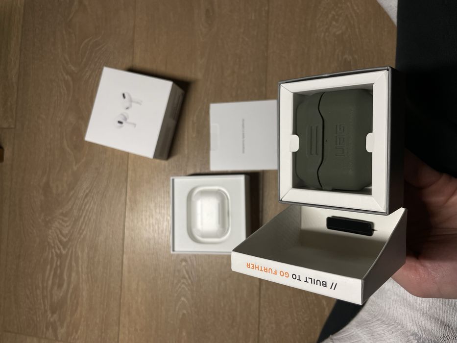 Apple Airpods pro  ORIGINALE + husa uag