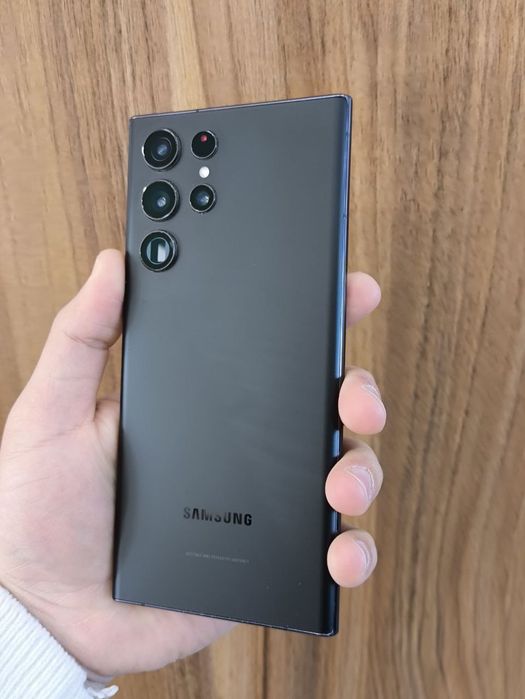 Самсунг s22 ултра