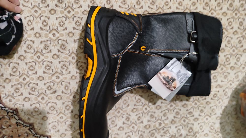 Зимный сапоги сатылады