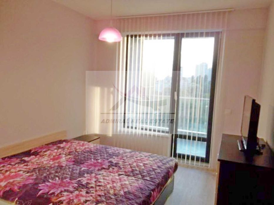 Дава се под наем Двустаен апартамент в Варна, Левски - 70 кв.м за 562 € - Снимка #2