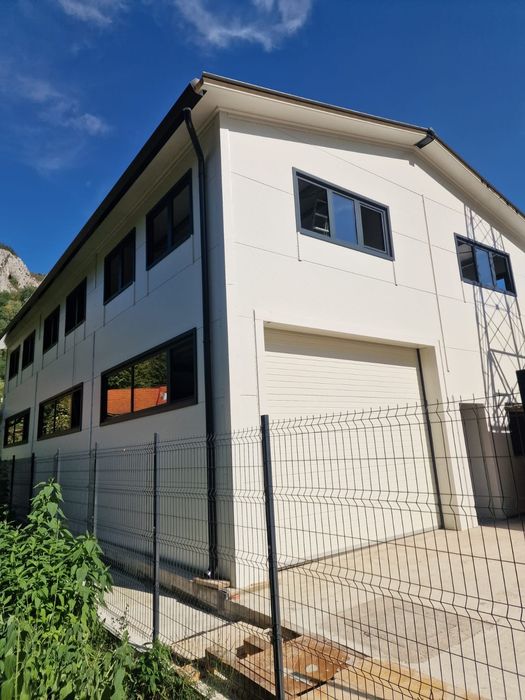 Vand hala metalică conform proiectului dvs lucrăm fără avans